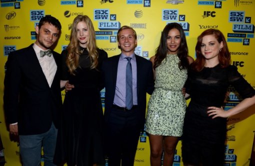 (L-R) Shiloh Fernandez, Elizabeth Blackmore, Lou Taylor Pucci, Jessica Lucas and Jane Levy(Photo Courtesy of Yahoo! Movies)